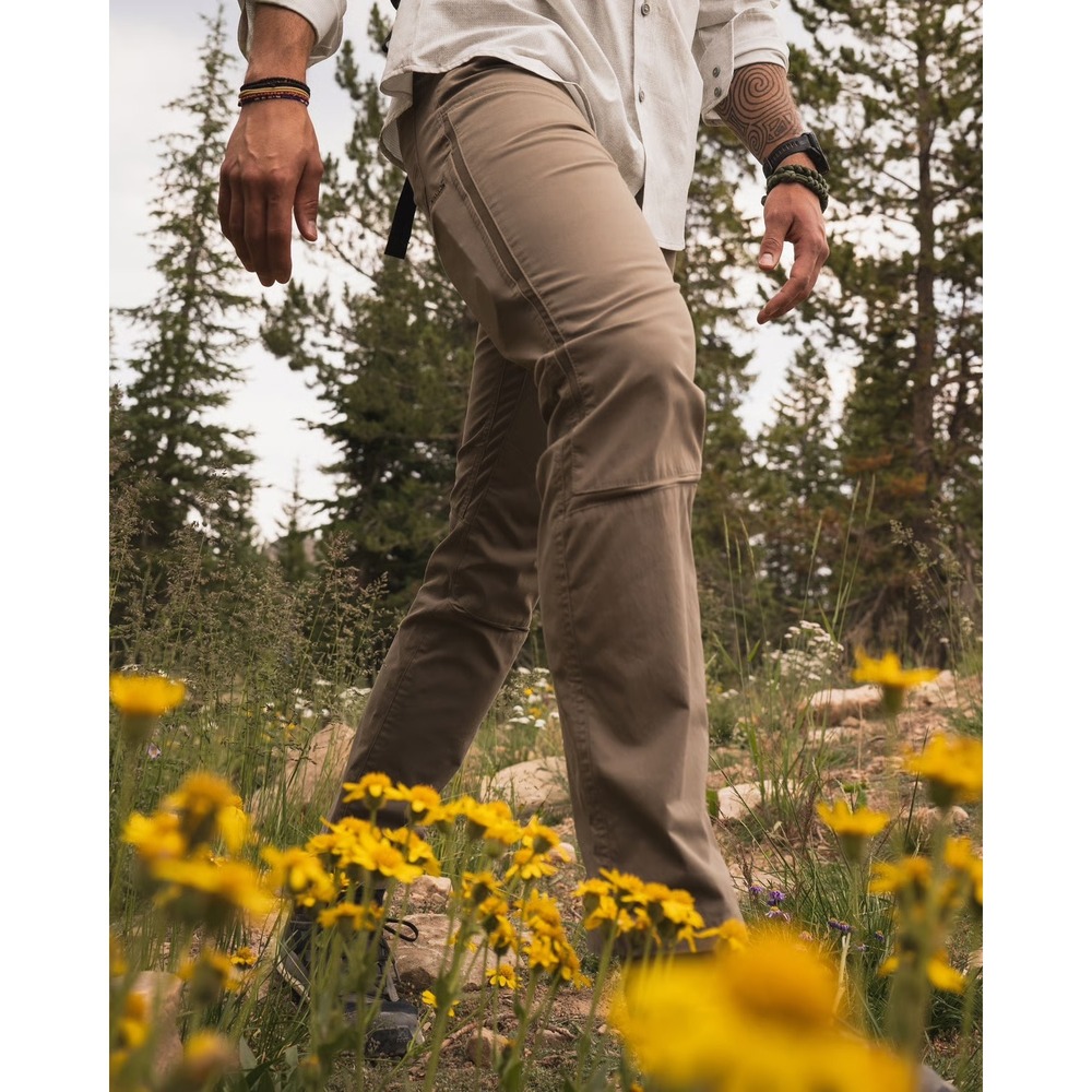 KUHL Free Radikl Walnut Brown Hybrid Pants Mens 38x32 Stretch Outdoor Cargo